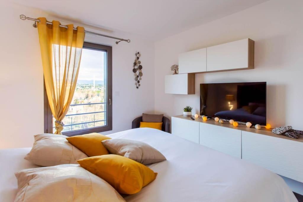 Апартаменти A7- 2 Bdr Sea & Mountain View - Ac, Parking, Pool & Terrace Антіб Екстер'єр фото